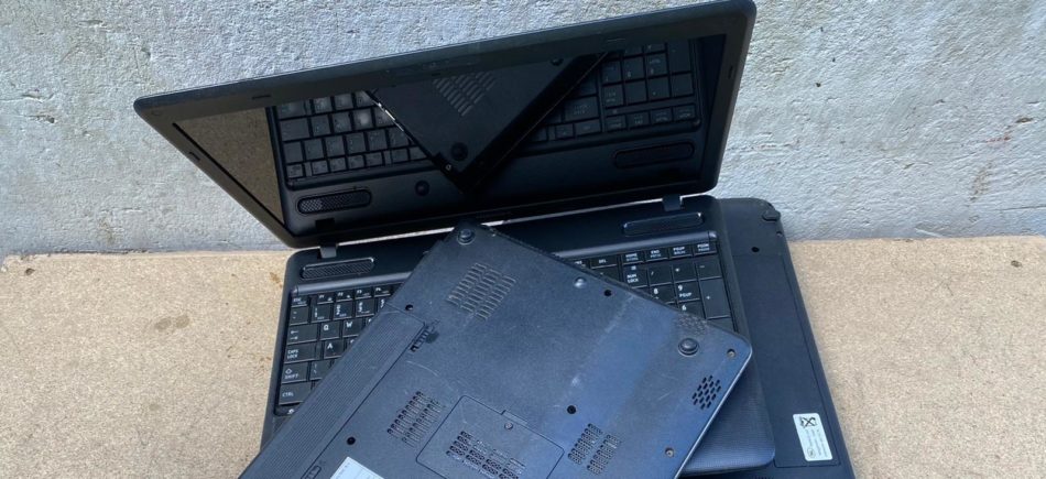 laptop compleet met batterij recyclen