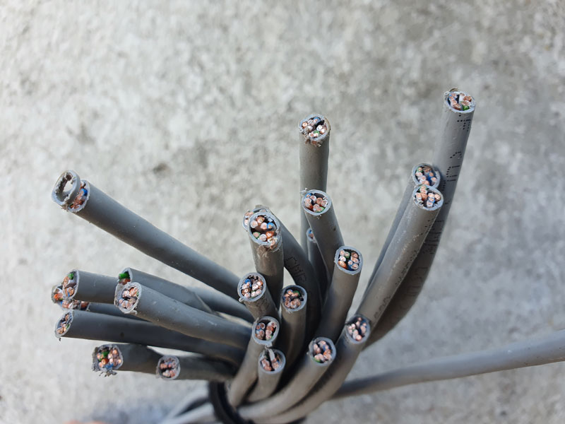 minimaal 40 koperen kabel