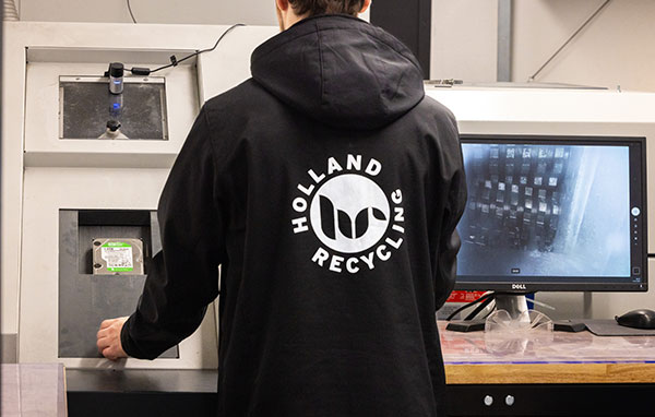 Holland-Recycling-Datavernietiging-Harde-Schijven-Shredderen-3